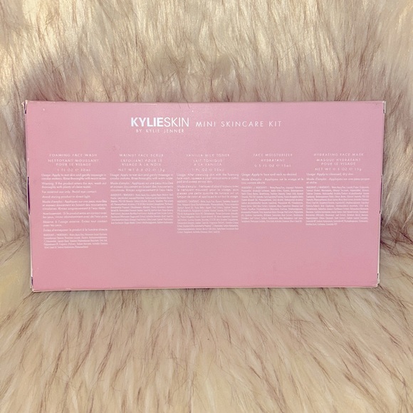 KylieSkin by Kylie Jenner Mini Skincare Kit - Picture 2 of 2